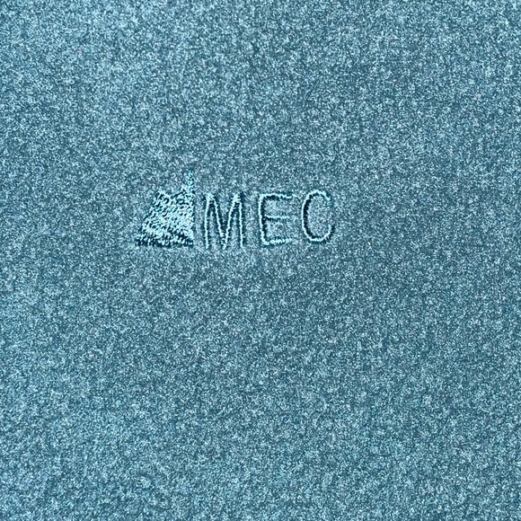 Vintage MEC Teal vest - Picture 2 of 10